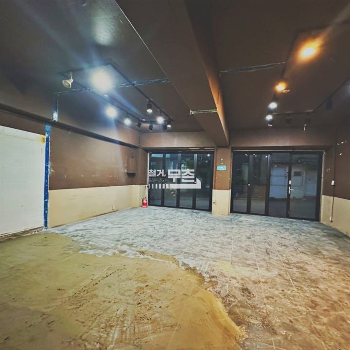 참고 현장 · 경기 부천시 15평 치킨집 원상복구