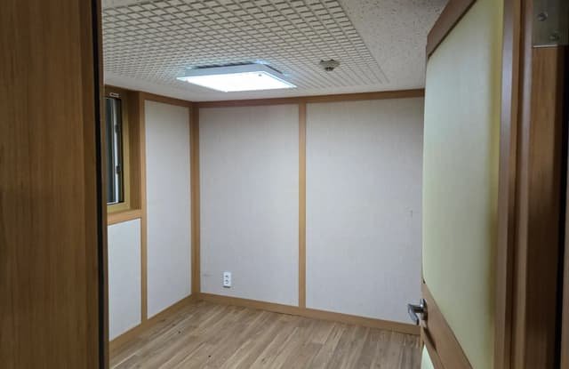 까다로운 방음공간 시설철거 비용 완벽 가이드! 폐기물 처리까지 확실한 동대문구 철거업체
