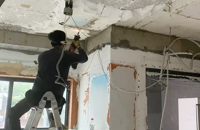 강서구 원상복구 및 상가철거, 18평 폐업 비용 아끼는 확실한 철거업체 선택법